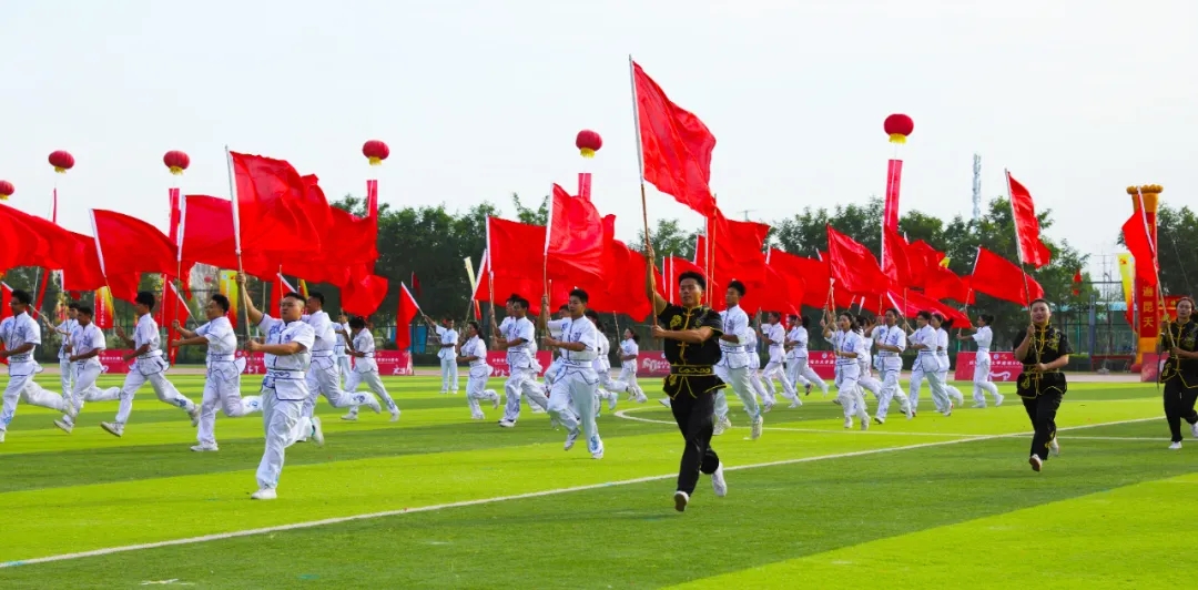 我院60周年校庆开幕式团体操武术表演